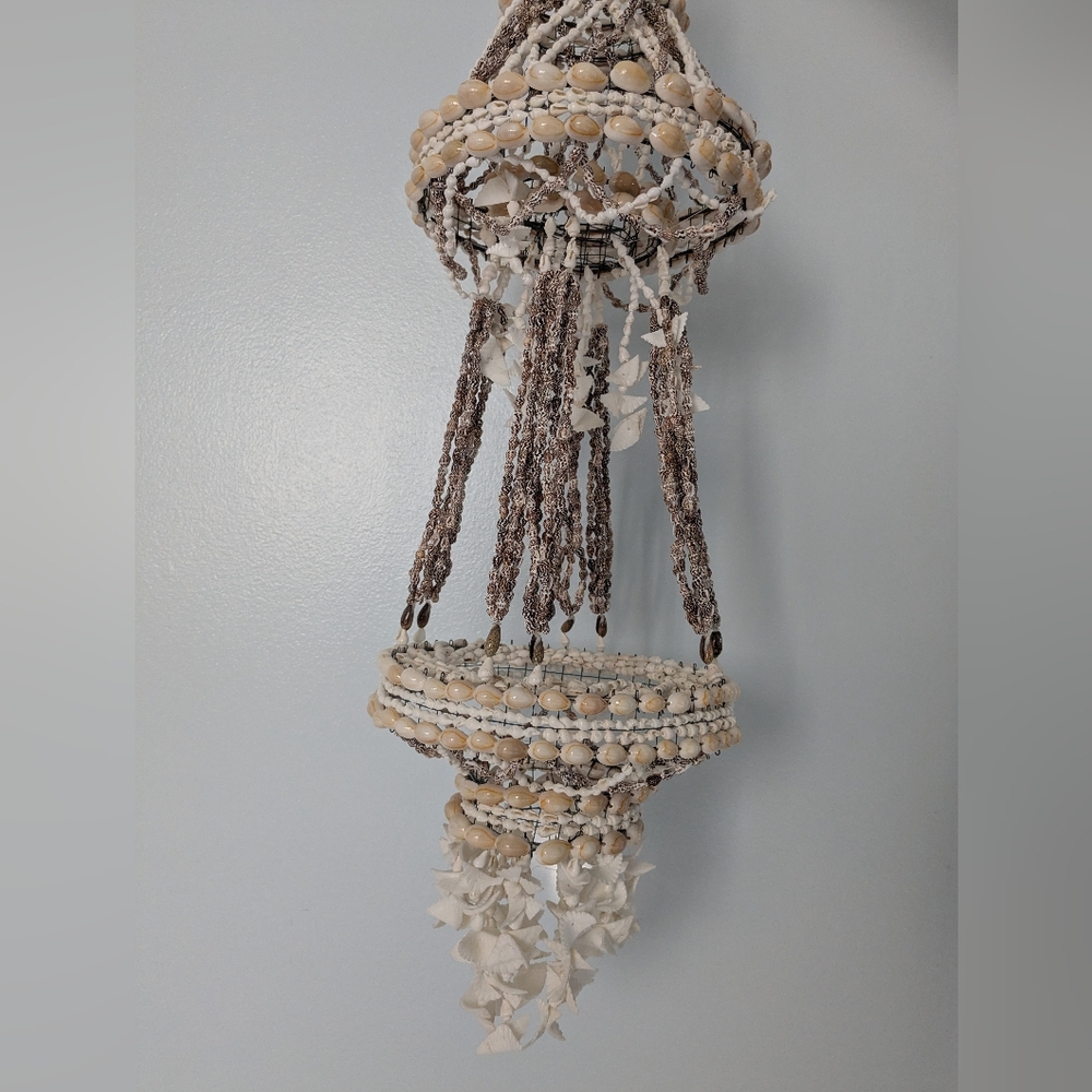 Sea Shell Chandelier - Picture 3 of 3